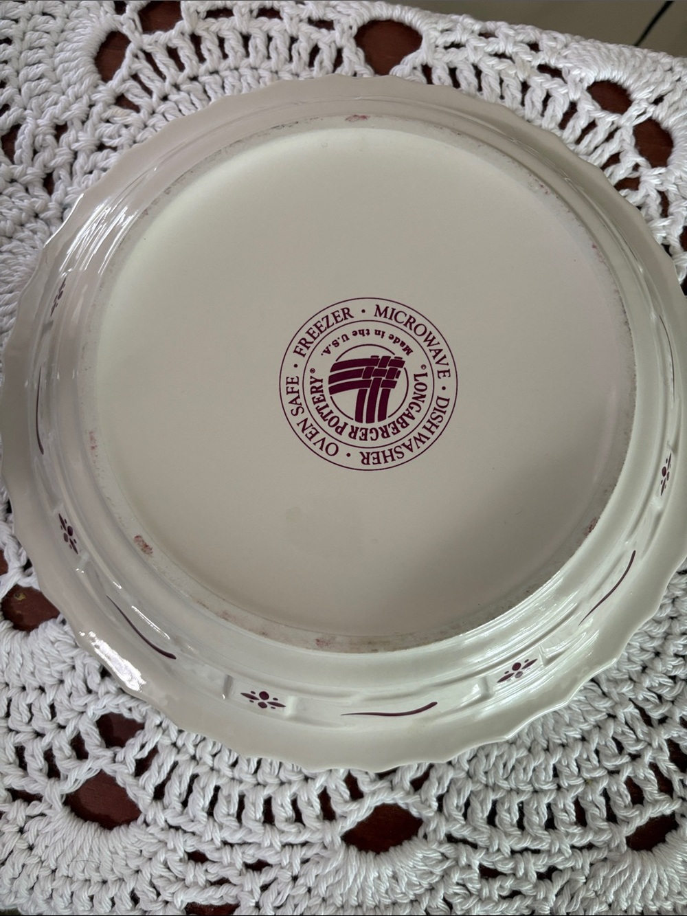 Longaberger Pottery Oven-Safe Stoneware Pie Plate - Cream with Maroon Accent